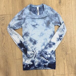 Lululemon long sleeve top